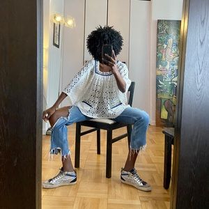 Eyelet tunic with with sleeve